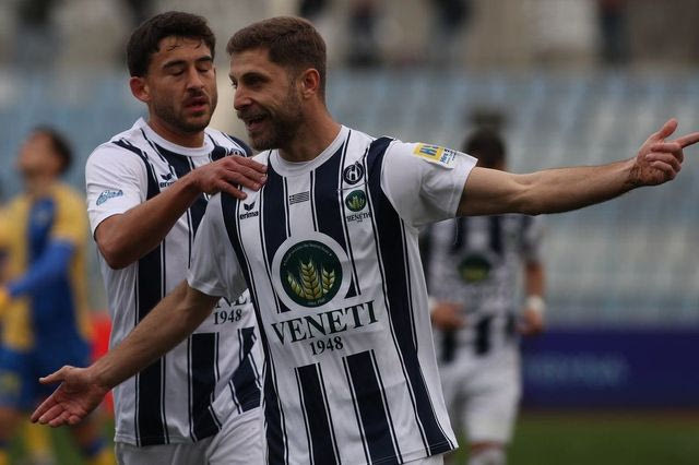 Super League 2: Ο Ηρακλής άλωσε την Καρδίτσα και επέστρεψε θριαμβευτικά στην Super League