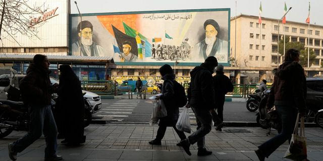 Στιγμιότυπο από τους δρόμους της Τεχεράνης