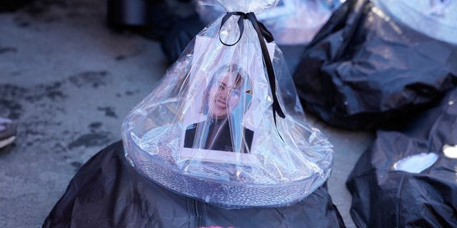 Χορός και μουσική αντί πένθους στις κηδείες των διαδηλωτών του Ιράν