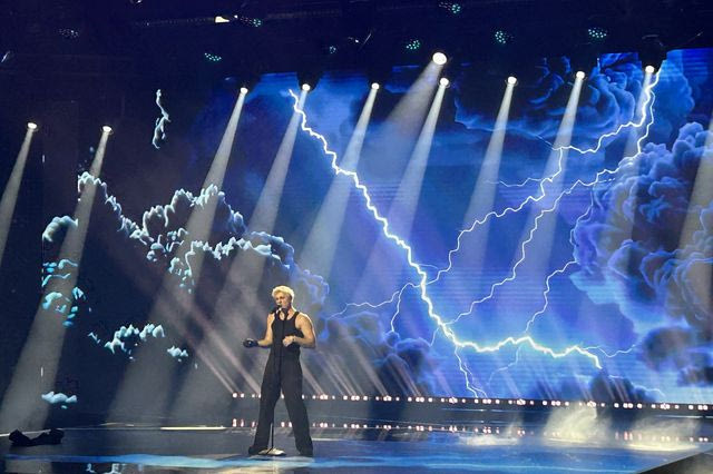 Eurovision 2026 - Ελλάδα: Απίθανη εμφάνιση του Good Job Nicky - ΒΙΝΤΕΟ