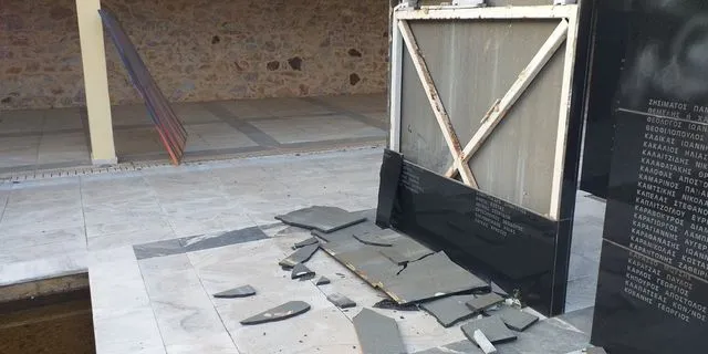 Καισαριανή: Βανδάλισαν το μνημείο των 200 εκτελεσθέντων, λίγο μετά την αποκάλυψη των φωτογραφιών