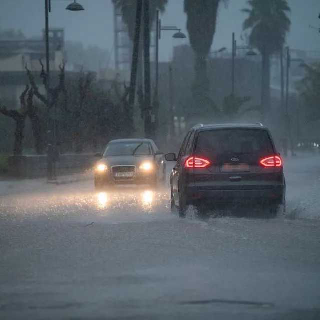 Κακοκαιρία 36 ωρών με καταιγίδες, χαλάζι και σκόνη – Χάρτες