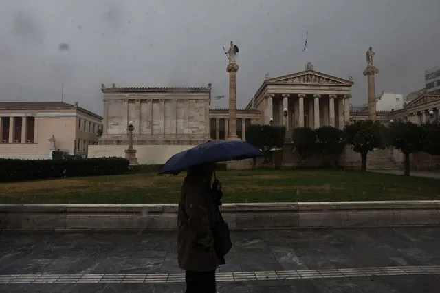 Κακοκαιρία: Σε εξέλιξη ισχυρές βροχές και καταιγίδες – Ποιες περιοχές είναι στο επίκεντρο