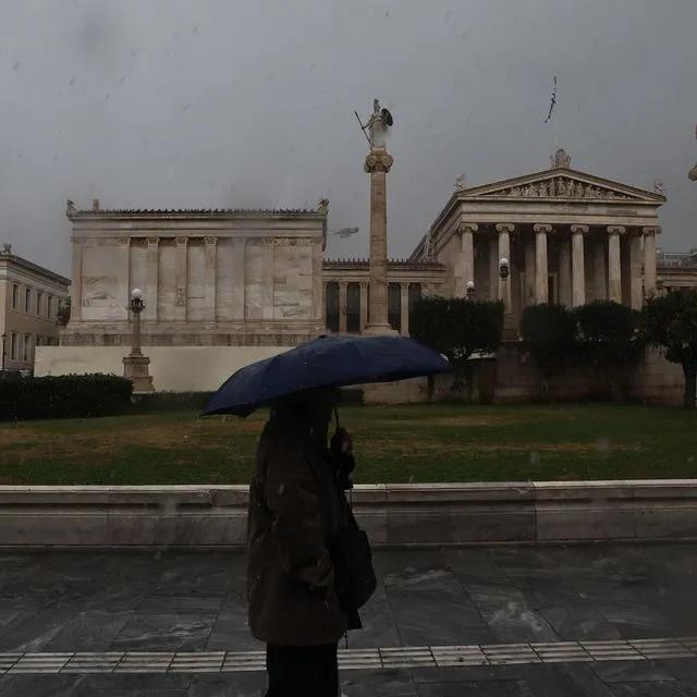 Σε εξέλιξη ισχυρές βροχές και καταιγίδες – Ποιες περιοχές είναι στο επίκεντρο