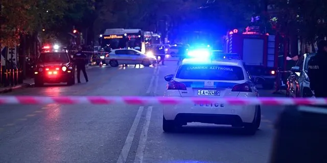 Ο 64χρονος έδειρε ανελέητα τη μητέρα, όταν αυτή απέτρεψε τον βιασμό της δεύτερης κόρης