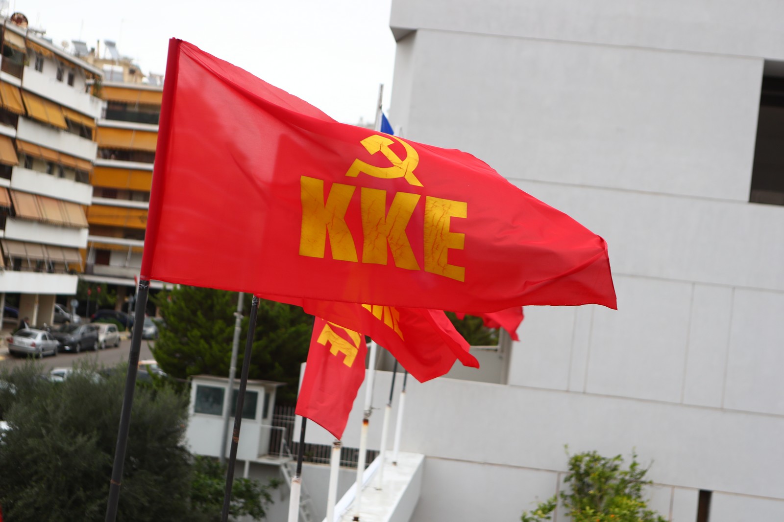 ΚΚΕ: Με βαθιά θλίψη αποχαιρετούμε τον συναγωνιστή μας Λάκη Χαλκιά
