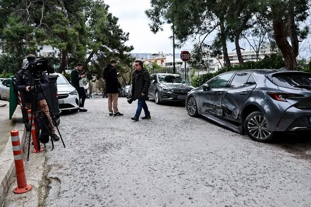 Τροχαίο ατύχημα στη συμβολή των οδών Κλεισμένους και Ξανθίππης που οδηγούσε 36χρονη τραγουδίστρια υπό την επήρεια αλκοόλ