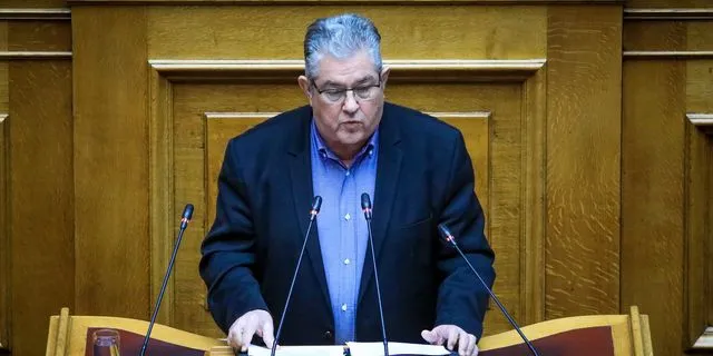 Ο Δημήτρης Κουτσούμπας στη Βουλή