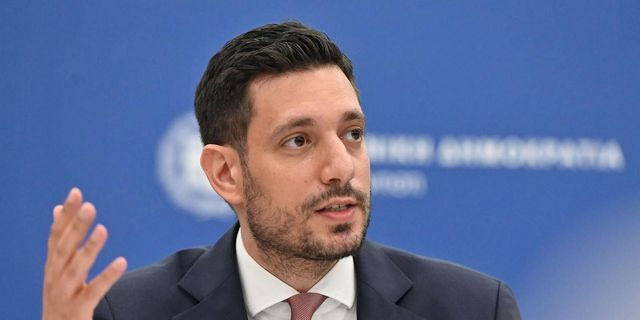 Γαλάζιο rebranding με Κυρανάκη