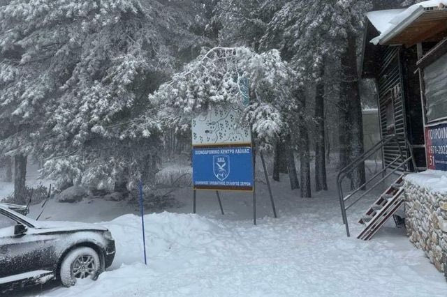 Σέρρες: Έντονη χιονόπτωση στον Λαϊλιά- “Έμειναν” στον δρόμο 15 άτομα με τα αυτοκίνητα τους και κάλεσαν το 112