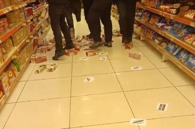 Βόλος: Ακτιβίστικη ενέργεια διαμαρτυρίας για το θάνατο των εργατριών στη Βιολάντα