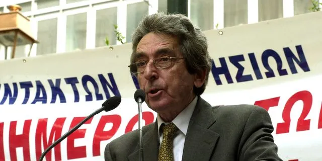 O Αριστείδης Μανωλάκος