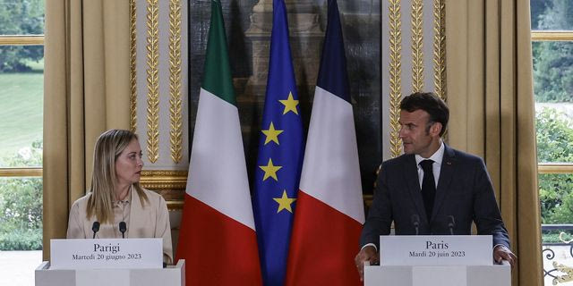 Σύγκρουση Μελόνι – Μακρόν για τον θάνατο 23χρονου ακροδεξιού