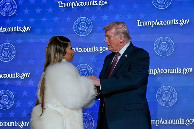 Τι έπαθε η Νίκι Μινάζ και στηρίζει δημόσια τον Τραμπ;