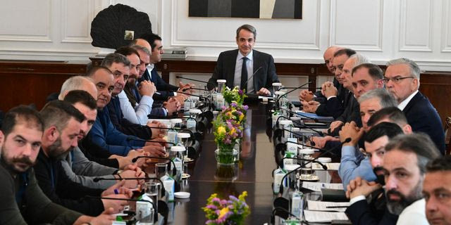 Συνάντηση του Πρωθυπουργού Κυριάκου Μητσοτάκη με εκπροσώπους κτηνοτρόφων στο Μέγαρο Μαξίμου