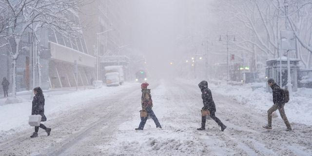 Έντονη χιονόπτωση στη Νέα Υόρκη