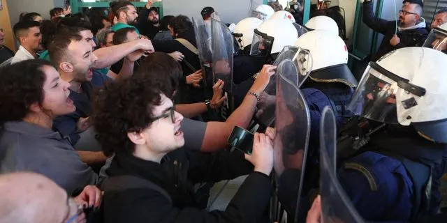 Διαμαρτυρία στο Νοσοκομείο Νίκαιας