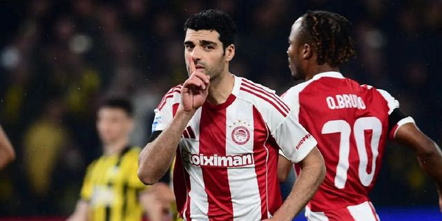 ΑΕΚ – Ολυμπιακός 1-1: Ο Ταρέμι ισοφάρισε με πέναλτι στο 90+16′ και χάλασε το πάρτι της ΑΕΚ και του Βάργκα