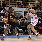 Ολυμπιακός – ΑΕΚ 81-67: Ερυθρόλευκος περίπατος, αλλά και ανησυχία για τον Τζόουνς