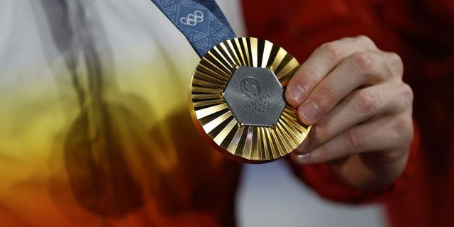 Χρυσό μετάλλιο από τους Ολυμπιακούς αγώνες του Παρισιού.