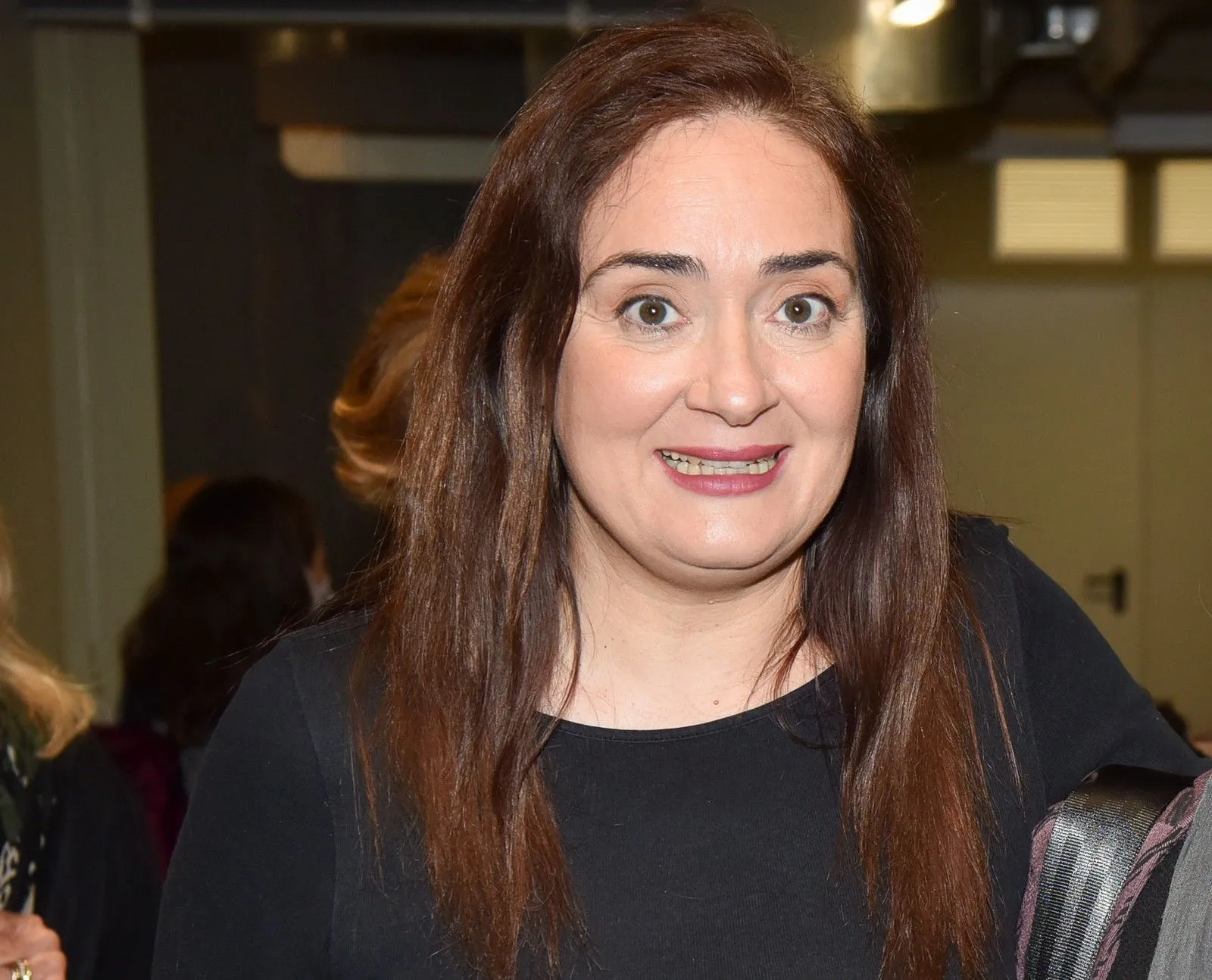 Ελένη Ουζουνίδου: “Ας είμαι νταρντάνα. Να πω ότι είμαι ελαφίνα;”