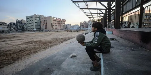 Γάζα: Το ποδόσφαιρο επιστρέφει ως μια χαραμάδα χαράς ανάμεσα στα ερείπια