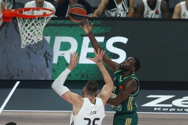 Παναθηναϊκός AKTOR – Ρεάλ 82-81: Σπουδαία νίκη με Σλούκα και clutch Γκραντ