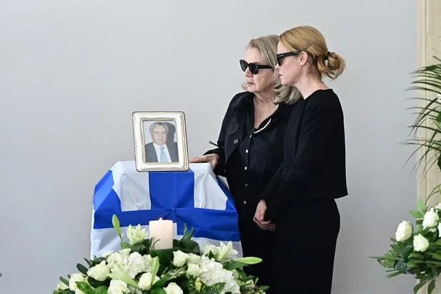 Αναστάσης Παπαληγούρας: Σε κλίμα συγκίνησης το τελευταίο “αντίο”