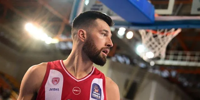 Repubblica: “Ο Πίτερς είναι μια ανάσα από τη Μιλάνο”