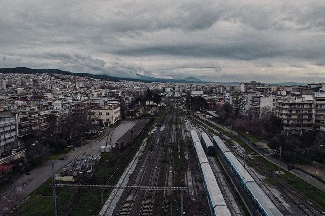 Στην καμπίνα των μηχανοδηγών τρία χρόνια μετά τα Τέμπη