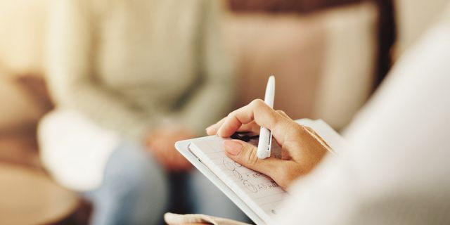 Ρωτήσαμε έναν κλινικό ψυχολόγο μήπως έχουμε… υπερψυχαναλυθεί