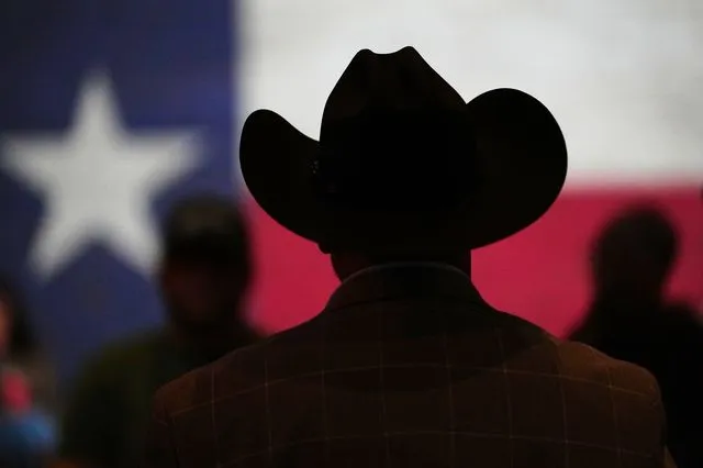 Διχασμένοι οι Ρεπουμπλικάνοι για το “μπλόκο” στους δασμούς – “Τους έκανε χάρη”