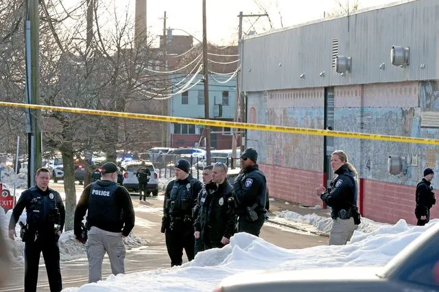 ΗΠΑ: Πυροβολισμοί σε παιδικό αγώνα χόκεϊ – Τρεις νεκροί και τρεις σοβαρά τραυματίες