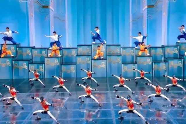 Το viral ρεσιτάλ κινεζικών ρομπότ στο μεγαλύτερο τηλεοπτικό σόου του πλανήτη, θα σε τρομάξει