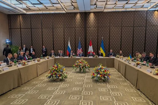 Πρόοδος στις διαπραγματεύσεις για την Ουκρανία – Οι διαφορές παραμένουν