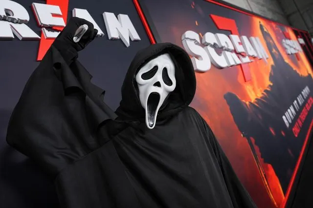 Scream 7: Επεισοδιακή η πρεμιέρα στο Λος Άντζελες με διαδηλώσεις υπέρ της Παλαιστίνης