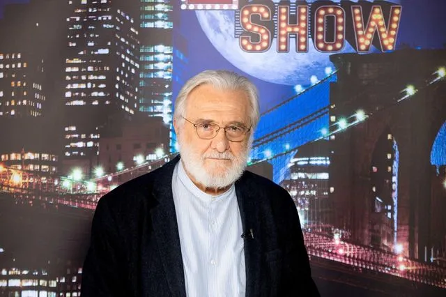 Ο Γιάννης Σμαραγδής στο "The 2night show