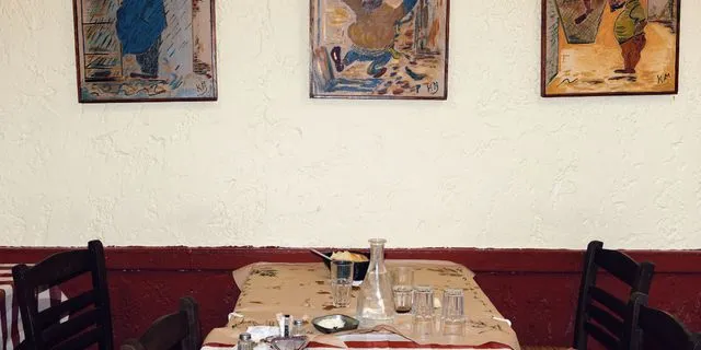 Οι παλιοί της Αθήνας που ξέρουν από καλό παϊδάκι