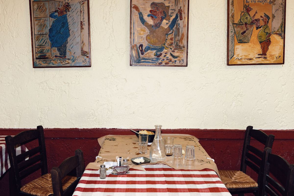 Οι παλιοί της Αθήνας που ξέρουν από καλό παϊδάκι