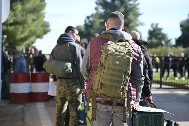 Ξεκίνησαν οι αλλαγές στη στρατιωτική θητεία – Η πρώτη μέρα των νεοσύλλεκτων