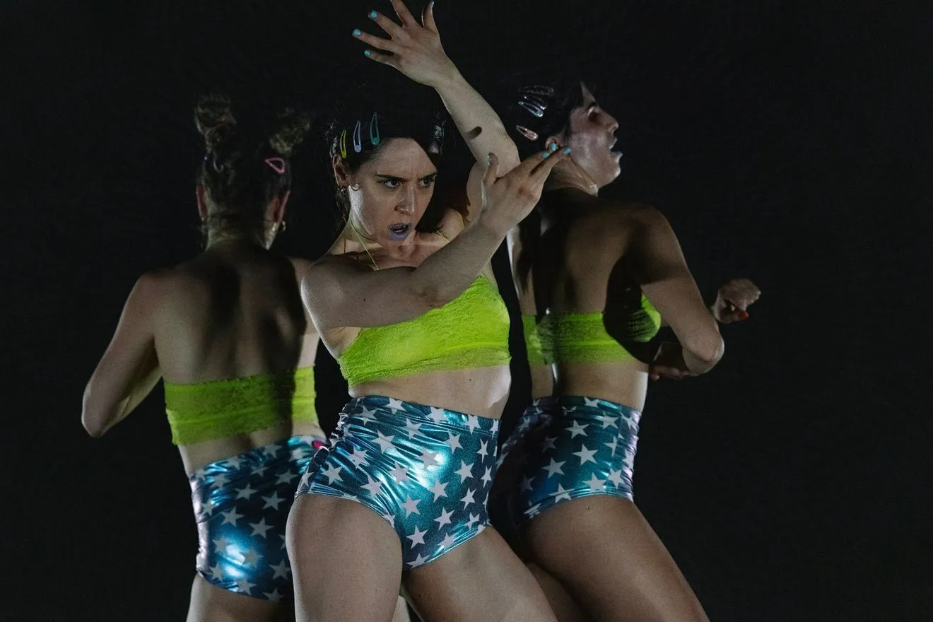 Ιωάννα Πορτόλου & Ομάδα Χορού Griffón SUPERSTAR