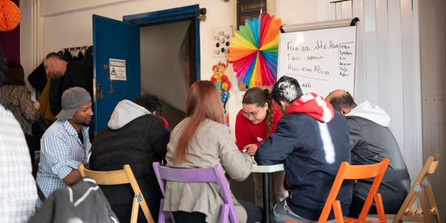 Τι συμβαίνει κάθε Κυριακή στο Σχολείο Μεταναστών