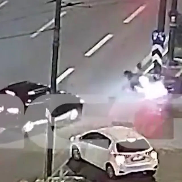 Σοκαριστικό τροχαίο στη Λεωφόρο Συγγρού – Βίντεο