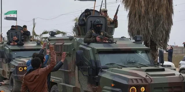 Δυνάμεις του συριακού στρατού εισήλθαν στην κουρδική πόλη Καμισλί