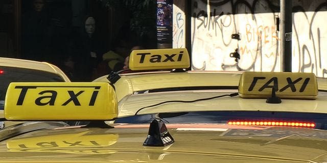 Θεσσαλονίκη: Πρόστιμο σε οδηγό ταξί που χρέωνε με εφαρμογή αντί για ταξίμετρο