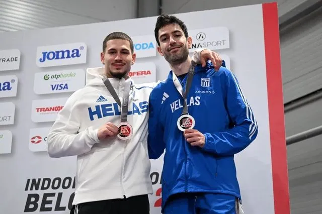 Ήττα του Τεντόγλου ξανά από τον Σαραμπογιούκοφ – 11 μετάλλια για την Ελλάδα στους Βαλκανικούς