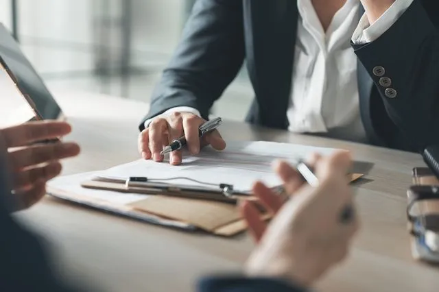 Δάνεια σε ελβετικό φράγκο: Η προθεσμία ρύθμισης – Ποιοι παίρνουν “κούρεμα” έως 50%