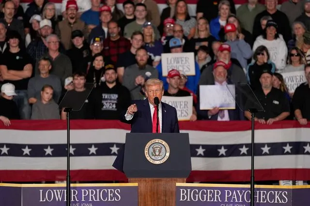 Ο Ντόναλντ Τραμπ σε ομιλία του για την οικονομία