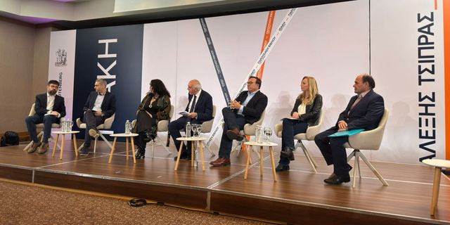 Με μήνυμα ενότητας της κεντροαριστεράς στα Γιάννενα ο Τσίπρας – LIVE ΕΙΚΟΝΑ