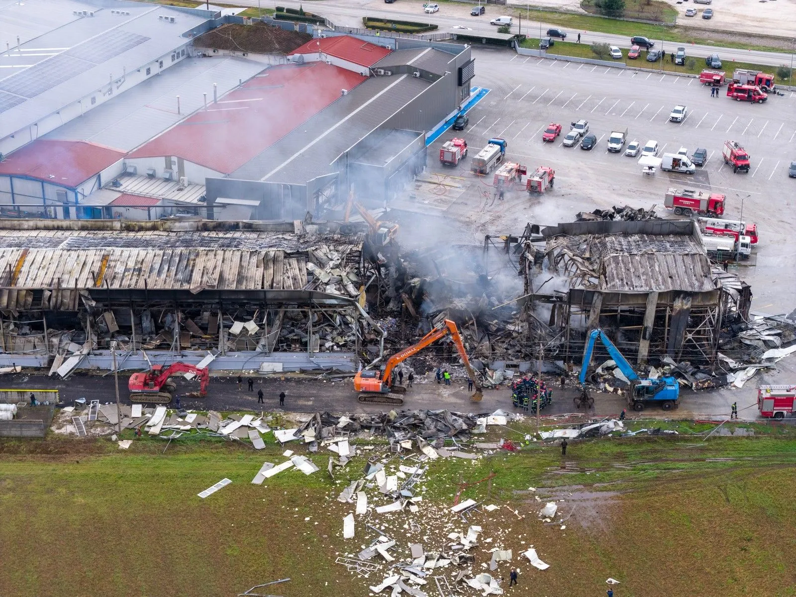 Βιολάντα: Οι αδήλωτες αποθήκες, τα νέα βίντεο και οι αποκαλύψεις-φωτιά των υδραυλικών